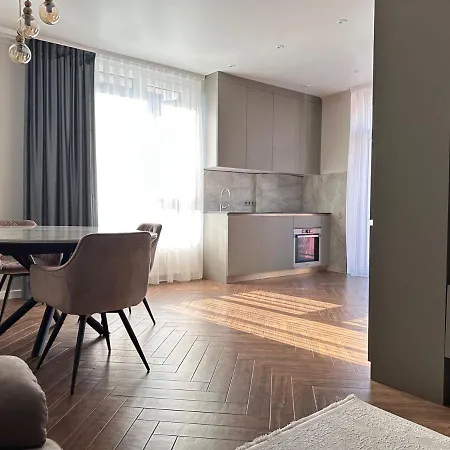Estate Palace Petru Movila Apartment